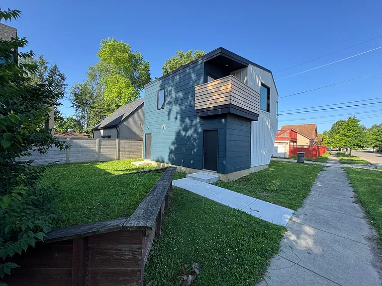 1960 Bellefontaine St #B — Photo 62