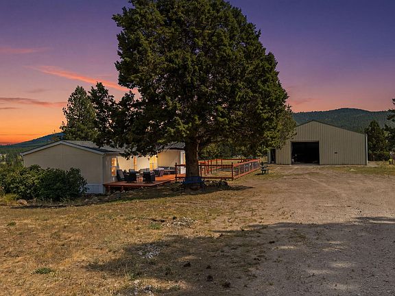 2nd image of 47490 Ferguson Mountain Rd
