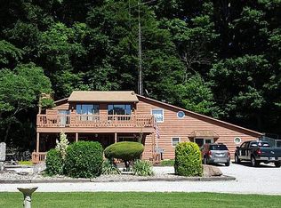 2224 Kammerer Rd, Kendallville, IN 46755