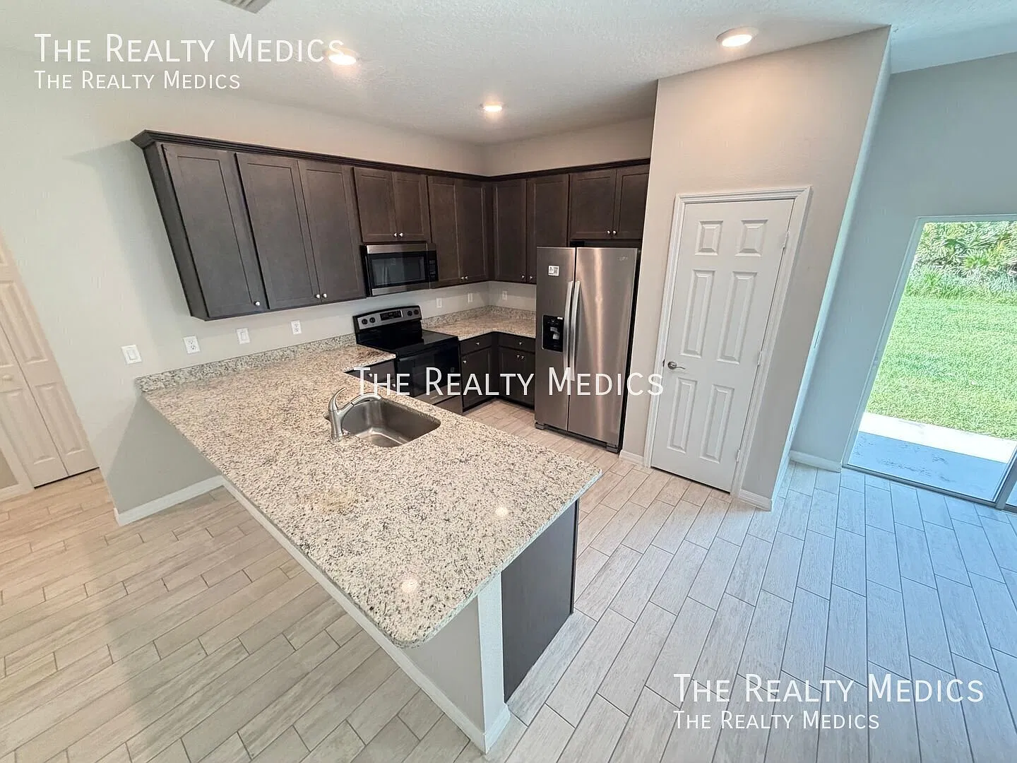 Be The First To Live In This Brand New 3 Bedroom, 2 Bathroom In Palm Bay!! Available Now — Photo 3