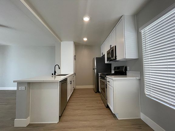2nd image of 4138 41st St APT 6