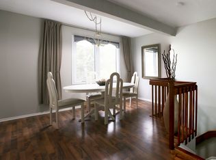 2 Stonebank Cres UNIT 10, Ottawa, ON K2H9M4