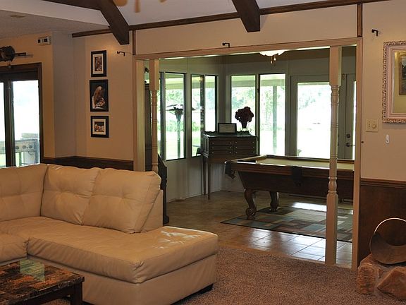 4th image of 16789 Shady Ln