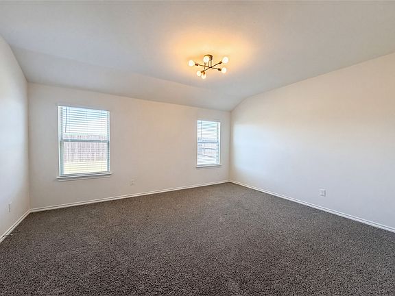 4th image of 6424 Waterfall Ln