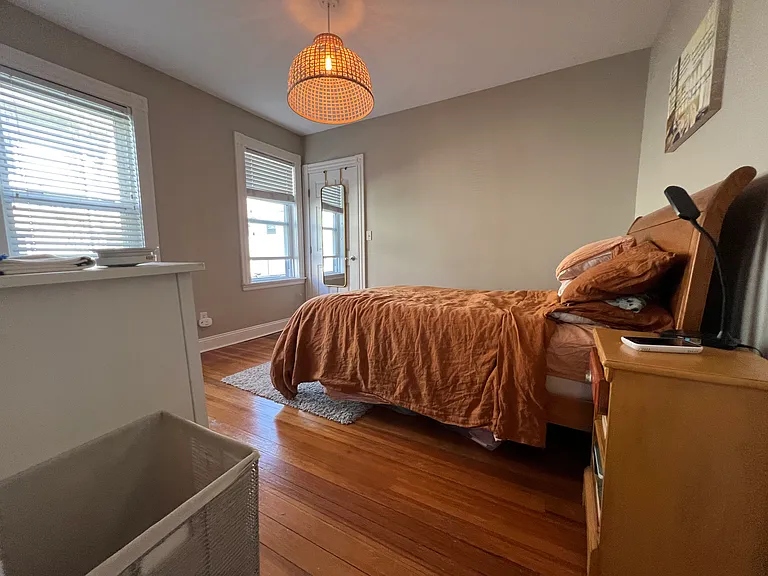 Please note: Photos taken prior to the current tenants. Furnishings will be different when showing.