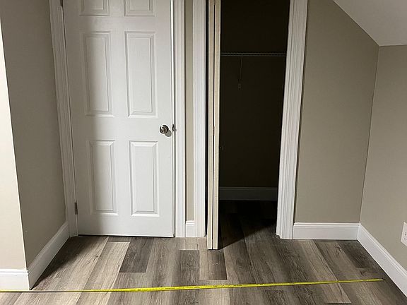 5th image of 479 Long St