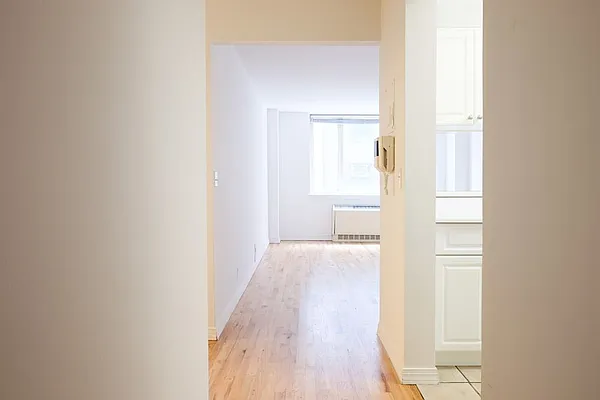 Rented by B & L Management | media 16