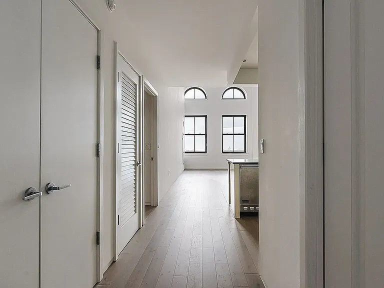 1 Hanson Pl #19L — Photo 7
