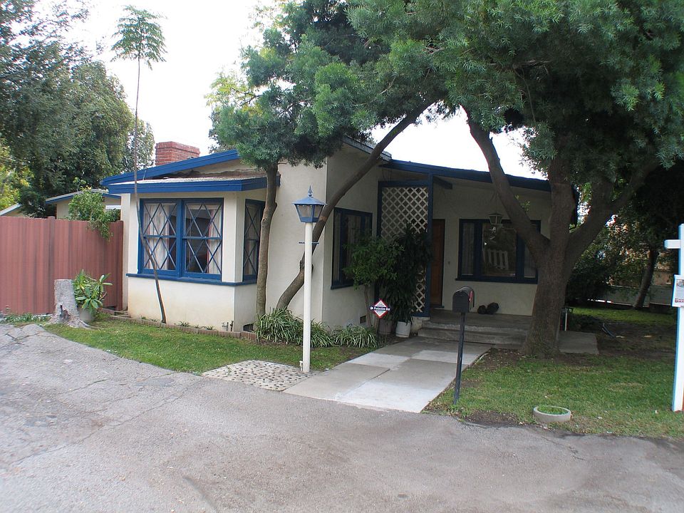 1st image of 2748 Mayfield Ave