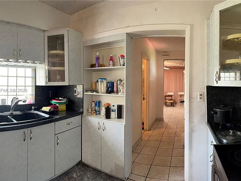 9201 Broad Manor Rd — Photo 1