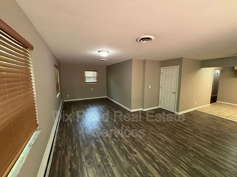 7914 Woody Hollow Dr — Photo 9