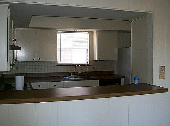 4th image of 7921 Habersham Ln