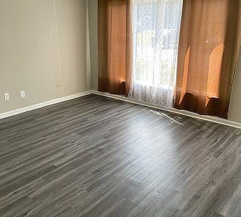 3rd image of 1819 Ashborough Cir SE APT F