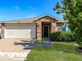 5124 Weather Rock Ln, Fort Worth, TX 76179