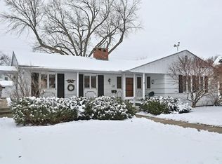 127 S Willow St, Belle Plaine, MN 56011