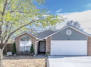 684 Robin Hood Ct, Springdale, AR 72764