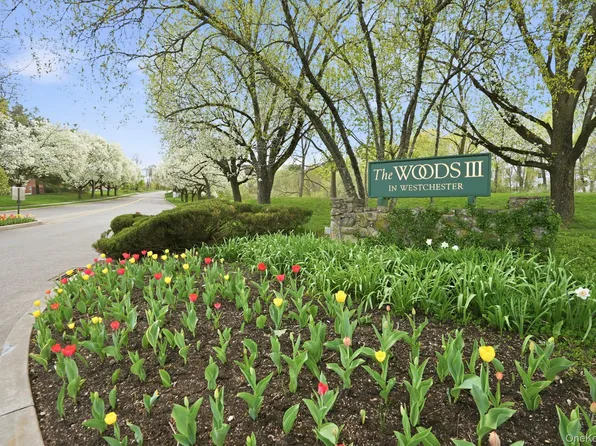 85 Hemlock Circle, Peekskill, NY 10566