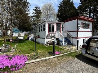 2 3rd Ave, Pocasset, MA 02559