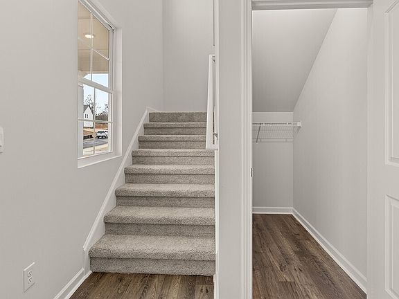 2nd image of 387 Belmont Dr