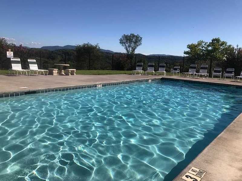 2nd image of 1228 Palomino Way