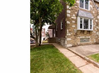 935 Longshore Ave, Philadelphia, PA 19111