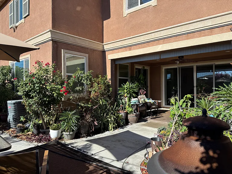 Golden Poppy Ln — Photo 6
