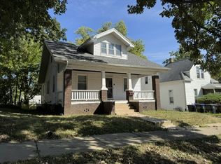 705 W Olive St, Bloomington, IL