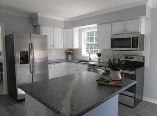 912 43rd Avenue Ct NE, Hickory, NC 28601