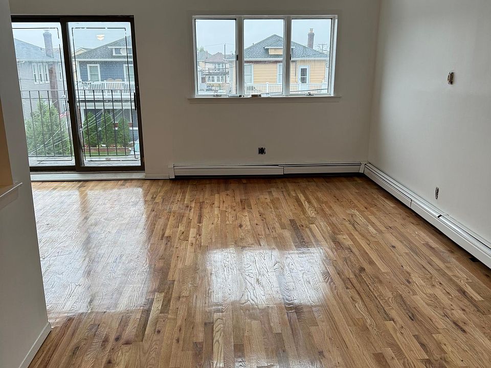 1st image of 184 Beach 127th St #3