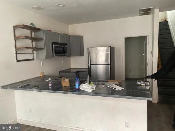 3127 N Chadwick St, Philadelphia, PA 19132