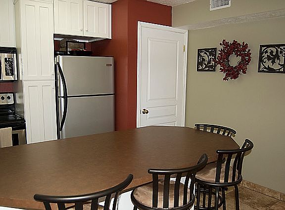 4th image of 1212 E Waterside Cv APT 22