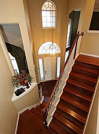 5th image of 613 Somerset Dr