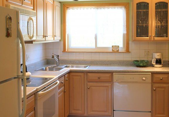 4th image of 9408 Bay Colony Dr APT 2S