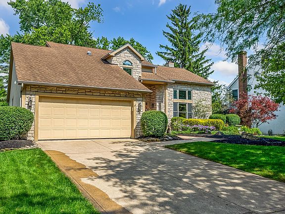 3rd image of 856 Thorncrest Ct