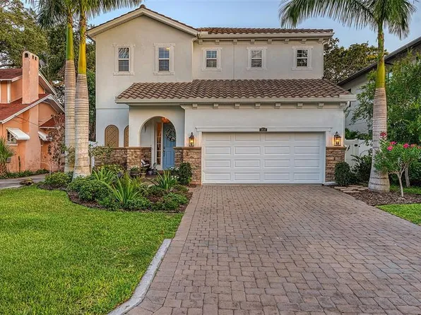 1850 Magnolia St, Sarasota, FL 34239