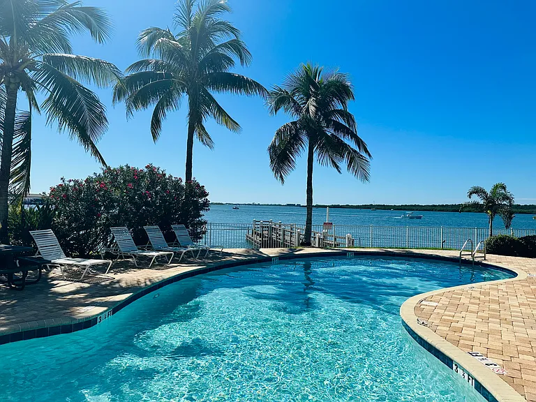 8800 Bay Pines Blvd #404 — Photo 1