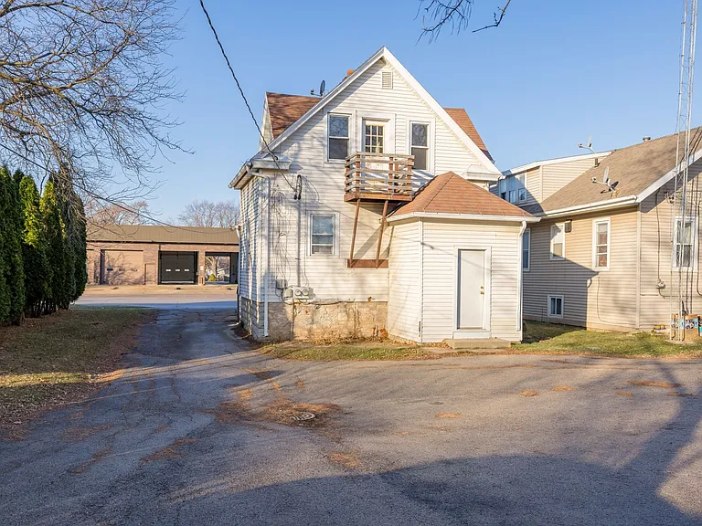 343 N Main St — Photo 10