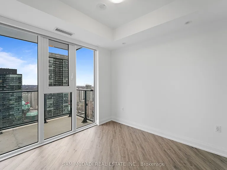 634 Church St #3808 — Photo 8