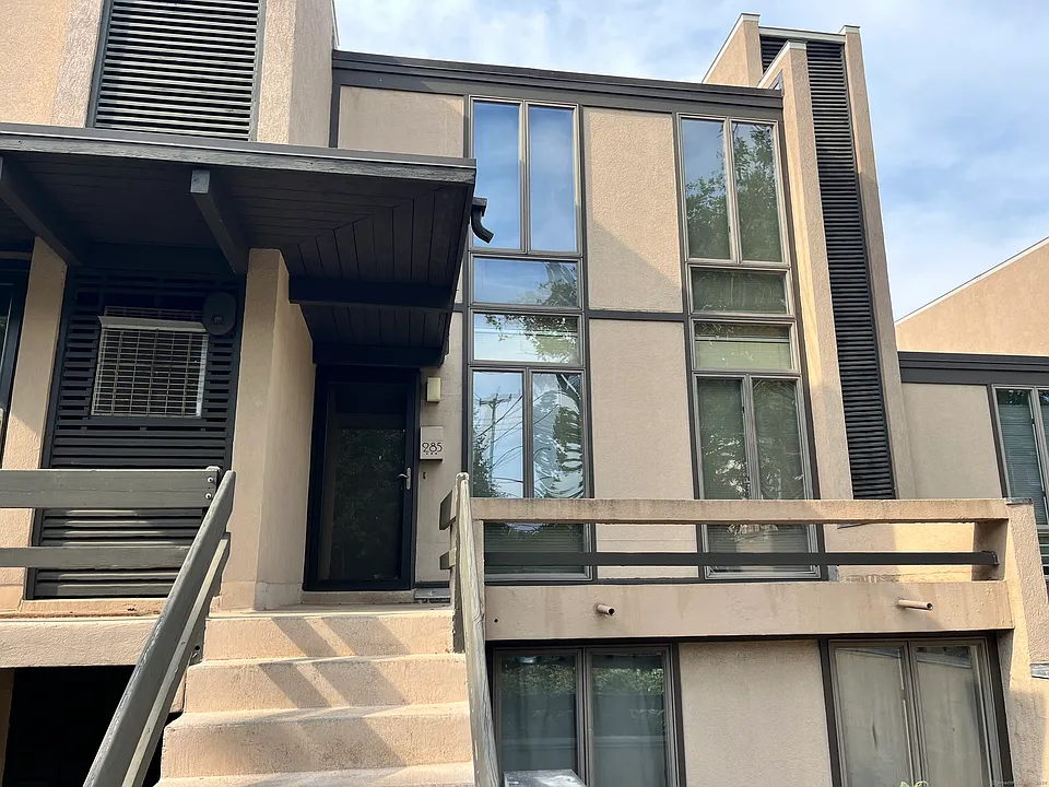 285 Greene St #285