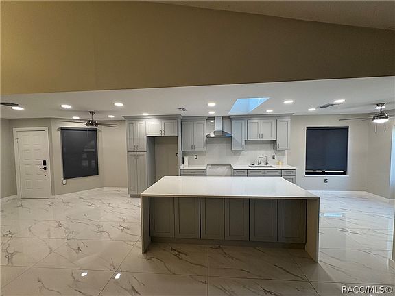 4th image of 568 San Remo Cir