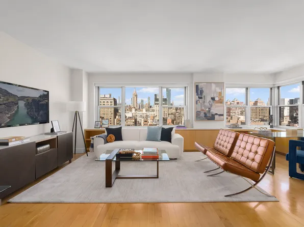 20 East 9th Street image 1 of 20