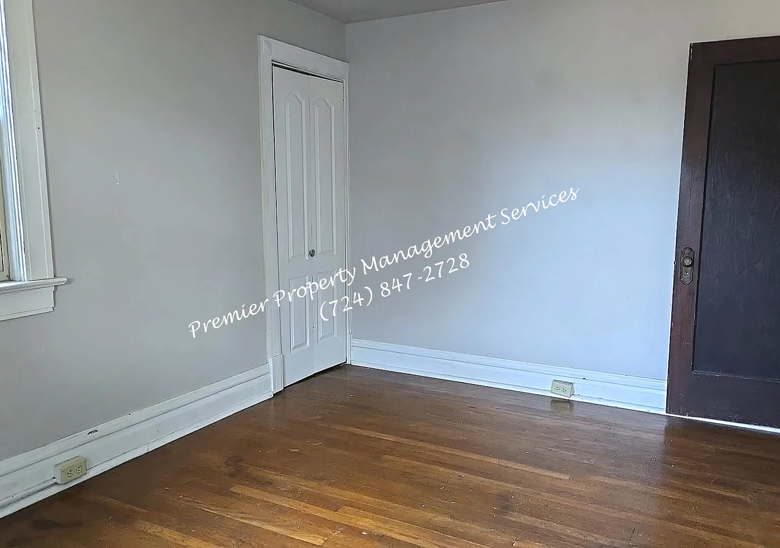 324 E Moody Ave — Photo 1