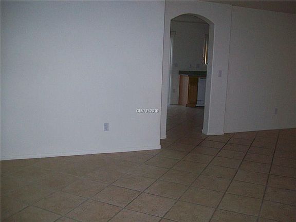 4th image of 5039 Pine Mountain Ave #0