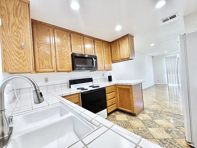 4378 Conejo Dr — Photo 4