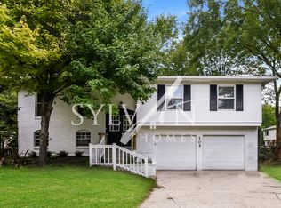 105 Timberlake Ct, Fishers, IN 46038