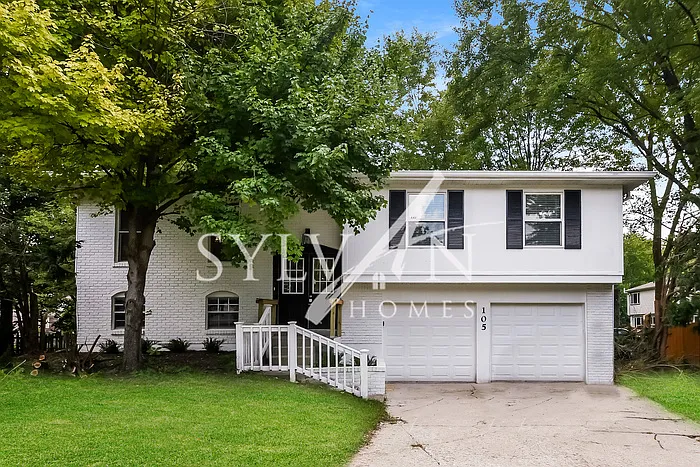 105 Timberlake Ct photo 1