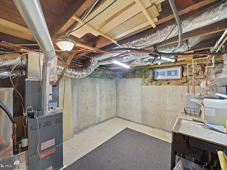 3319 Paine St — Photo 20