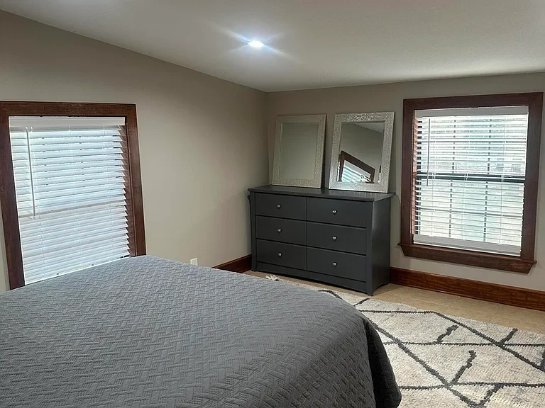 10325 Clearwater Rd — Photo 19
