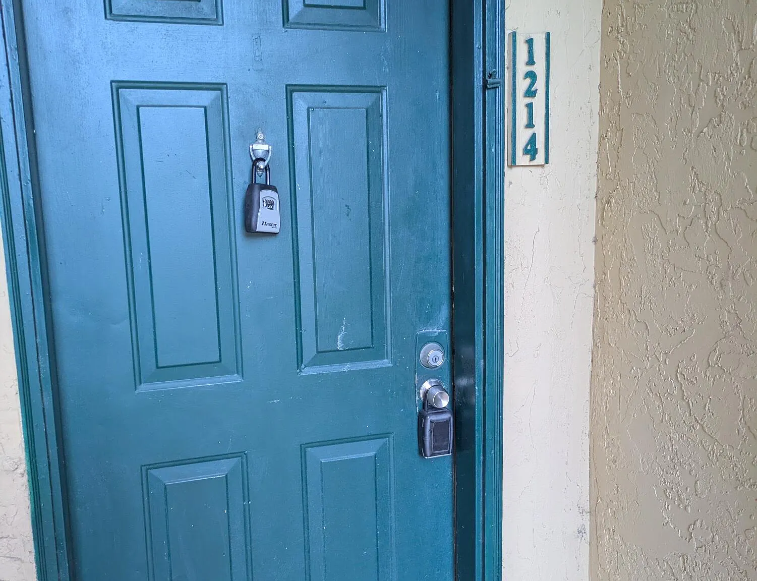 1 bed, 1.0 bath, 780 sqft, $1,600 — Photo 2