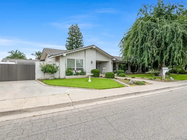 1546 S Wellsley Street, Visalia, CA 93277